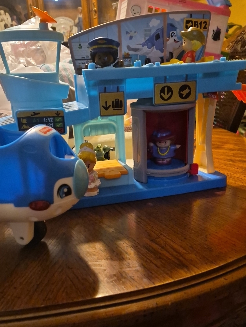 LITTLE PEOPLE AIRPORT PLAYSET